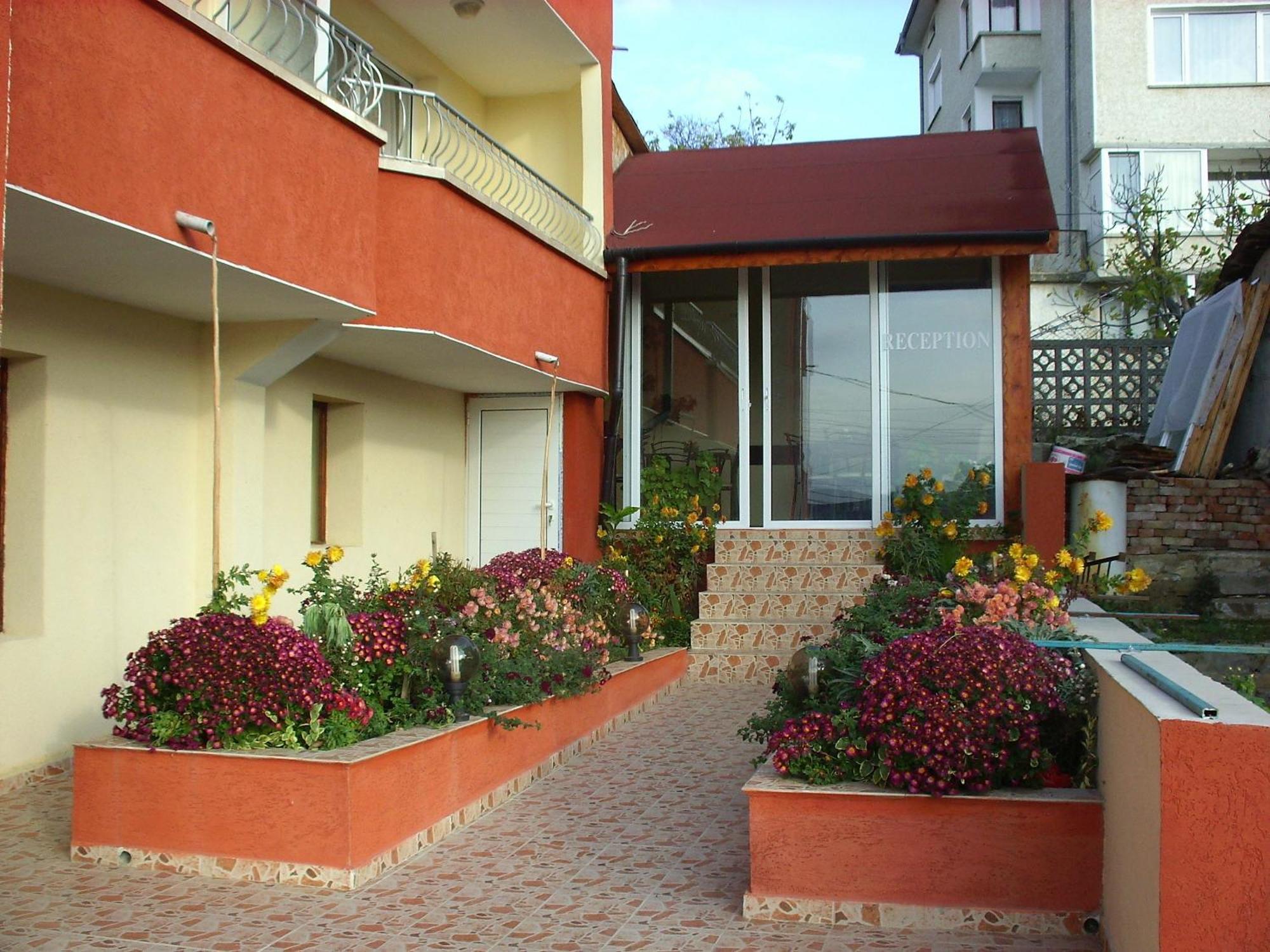Hotel Babeva Свети-Влас Экстерьер фото
