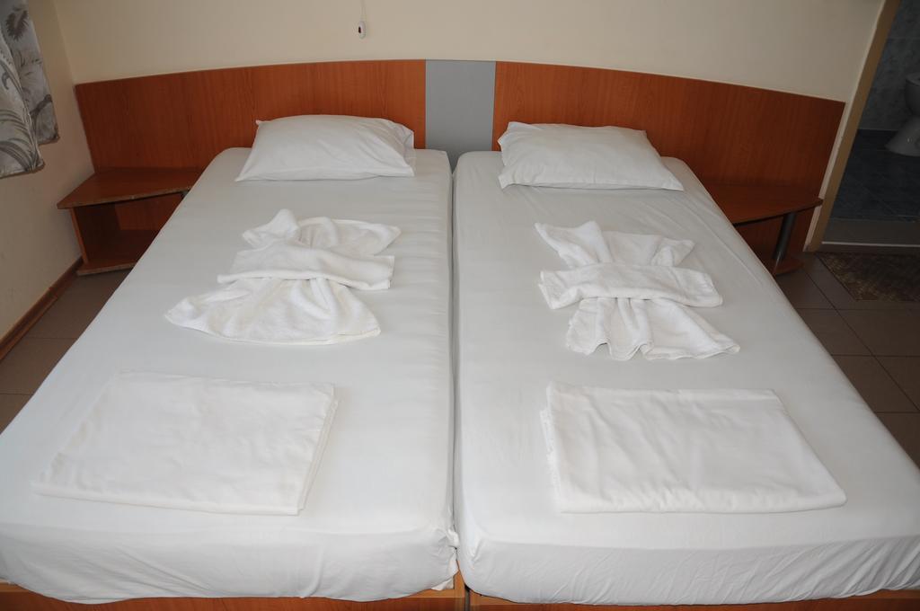 Hotel Babeva Свети-Влас Экстерьер фото